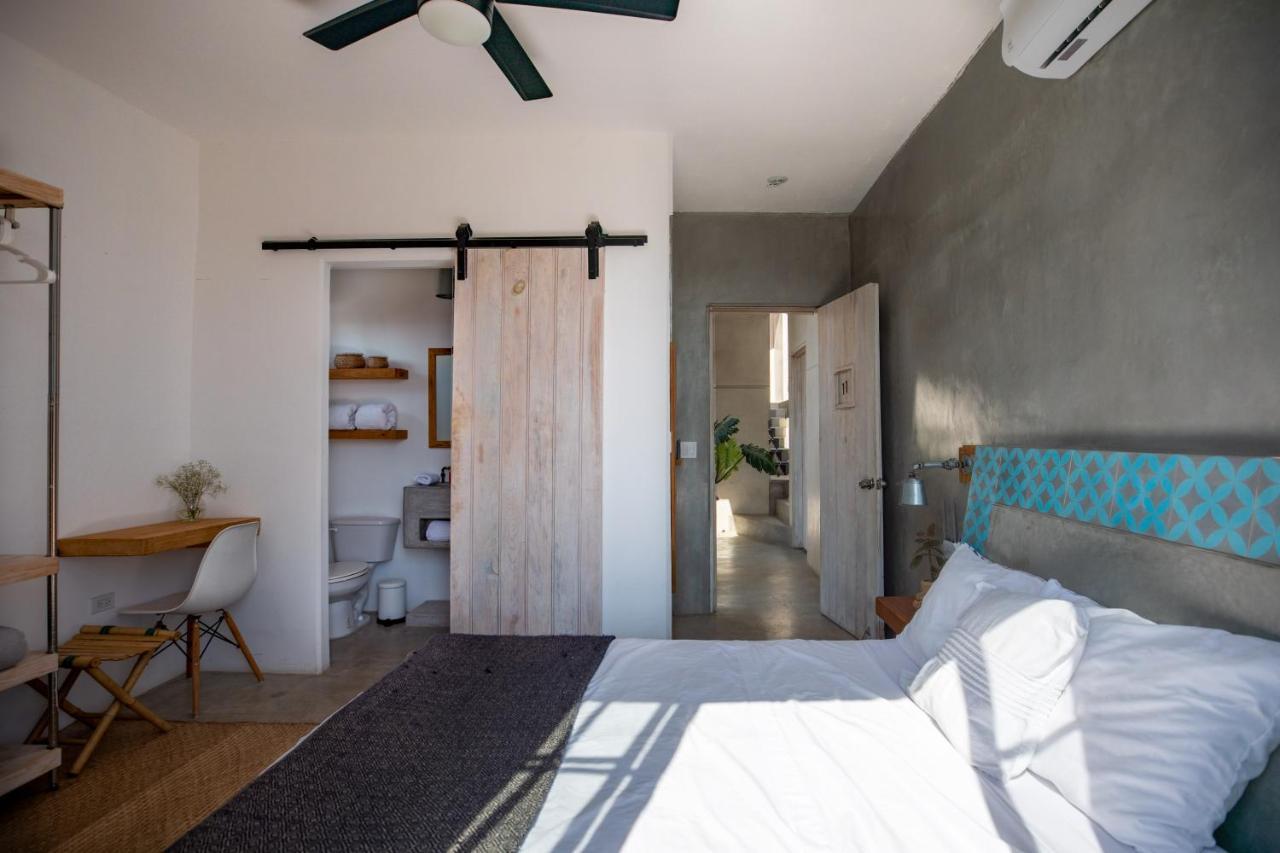 Baja House Hotel Тодос Сантос Екстериор снимка