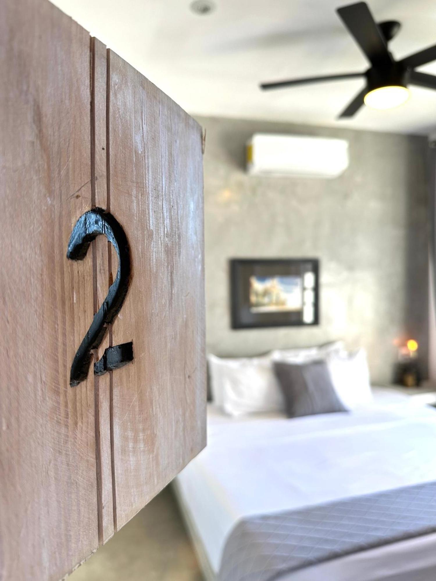 Baja House Hotel Тодос Сантос Екстериор снимка