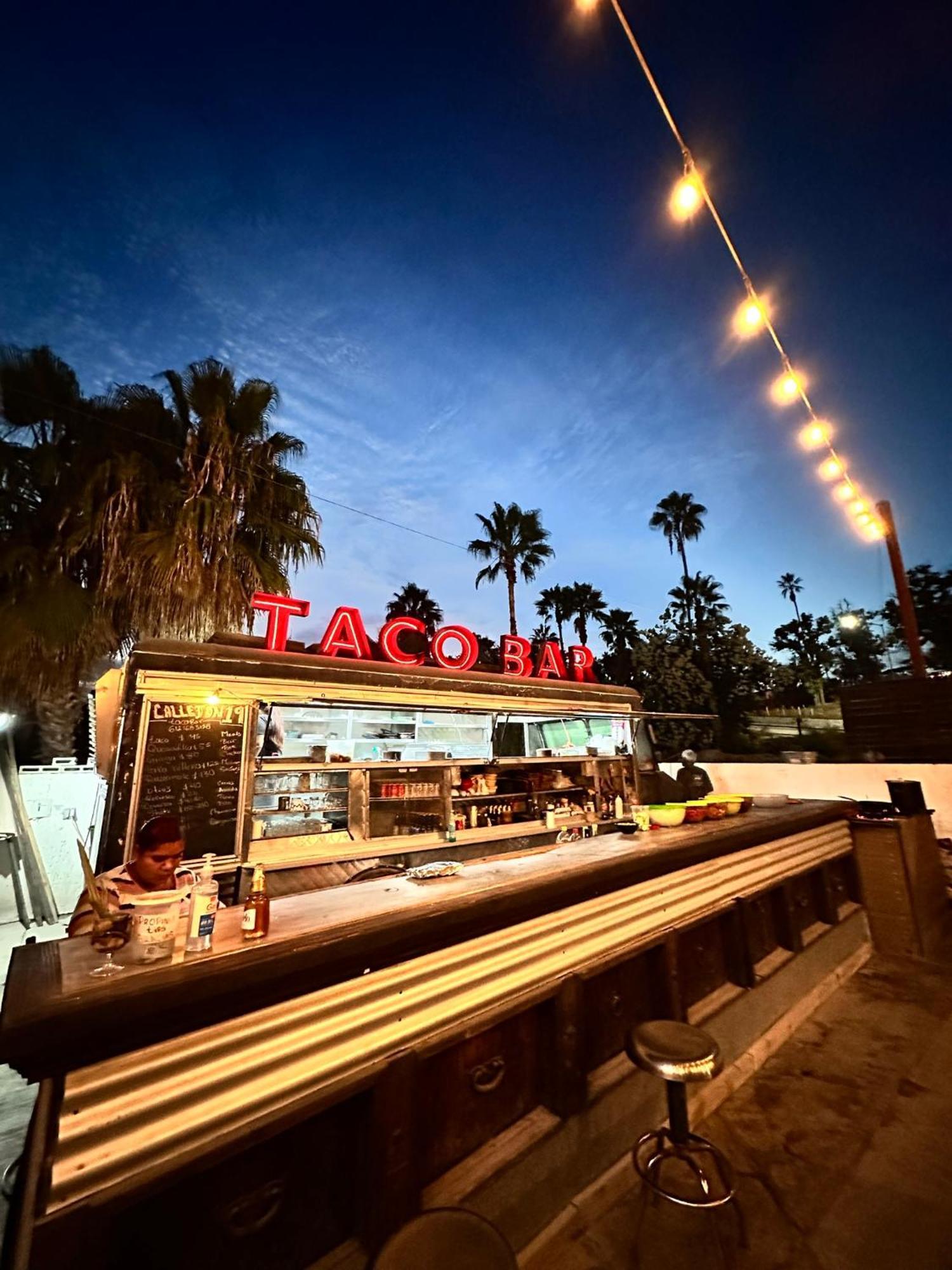 Baja House Hotel Тодос Сантос Екстериор снимка
