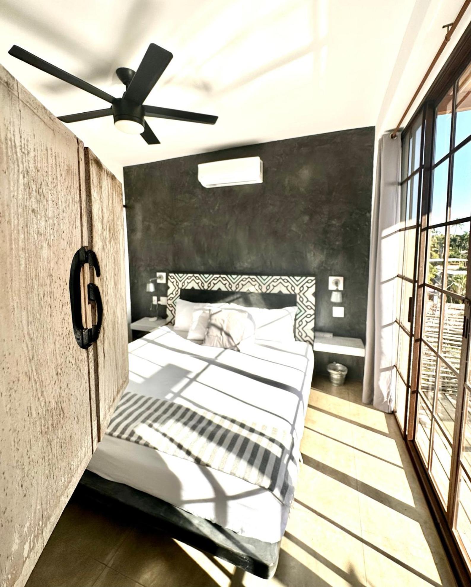 Baja House Hotel Тодос Сантос Екстериор снимка