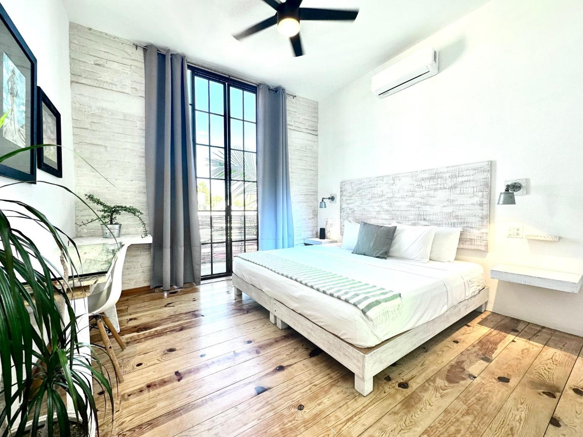 Baja House Hotel Тодос Сантос Екстериор снимка